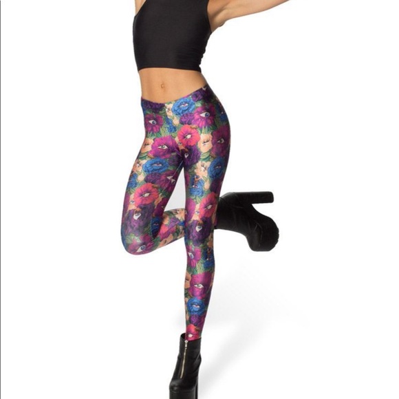 Blackmilk PEEKING PEONIES LEGGINGS - Picture 3 of 9